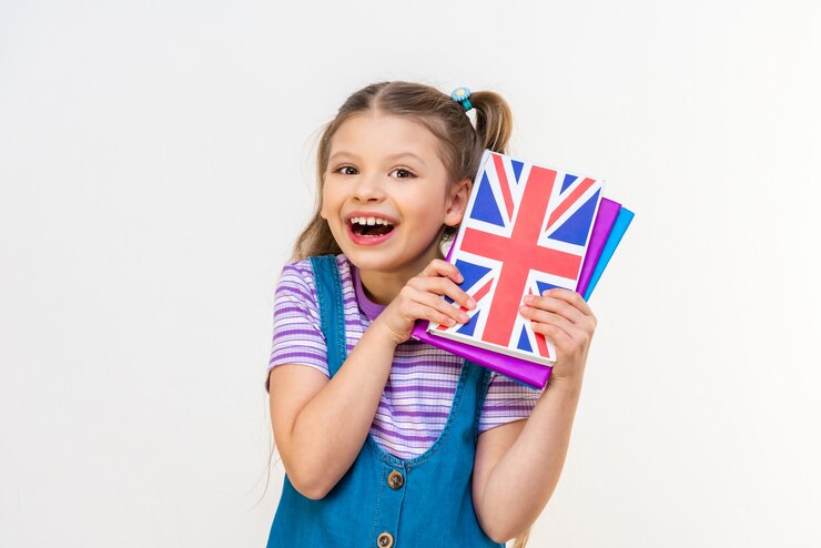 Het schoolmeisje is erg blij met de Engelse les.