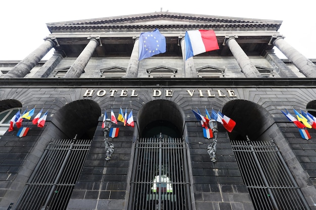 Het stadhuis buitenaanzicht stad Clermont Ferrand Puy de Dome departement Frankrijk