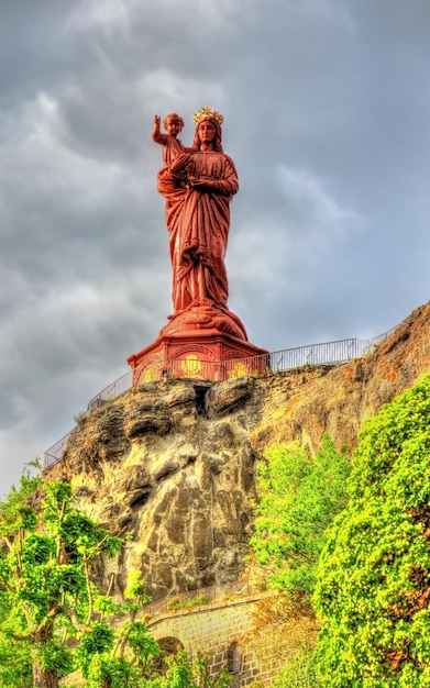 Het standbeeld van Notre-Dame van Frankrijk in Le PuyenVelay