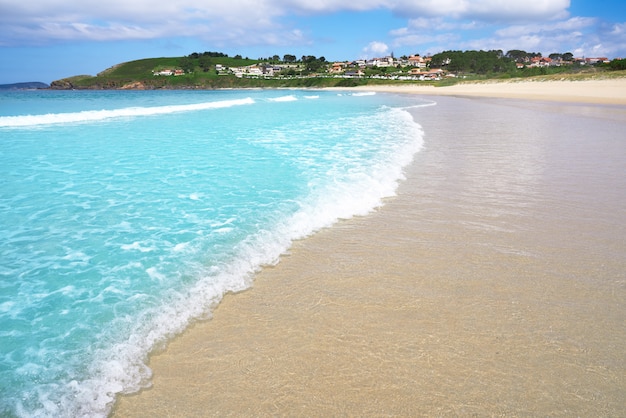 Het strand van Montalvo in Pontevedra Galicië in Sanxenxo