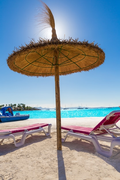 Het strand van Platja DE Alcudia in Mallorca Mallorca