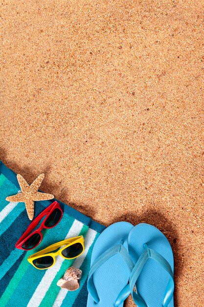 Het strandgrens van de zomer grens, wipschakelaars, verticale de ruimte van het zandexemplaar