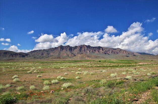 Het uitzicht op de bergen van de Kaukasus, Armenië