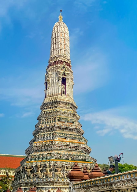 Het visitekaartje van de hoofdstad van Thailand is de boeddhistische tempel Wat Arun Temple of Dawn, gelegen aan de oevers van de Chao Phraya-rivier