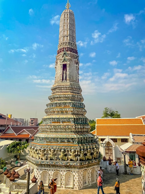 Het visitekaartje van de hoofdstad van Thailand is de boeddhistische tempel Wat Arun Temple of Dawn, gelegen aan de oevers van de Chao Phraya-rivier