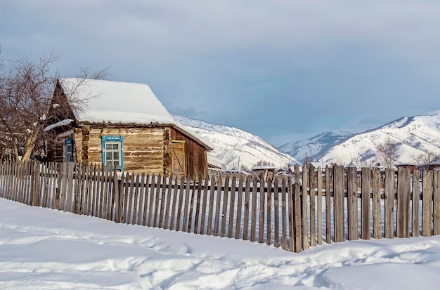 Het winterdorp Katanda Altai Siberië Rusland