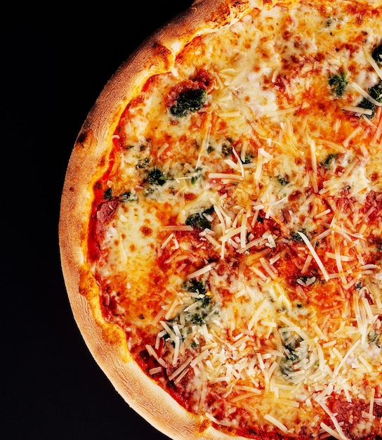Hete vier kazen heerlijke rustieke zelfgemaakte Amerikaanse pizza