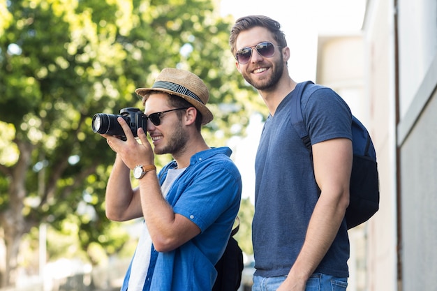 Heupvrienden nemen foto&#39;s in de straten