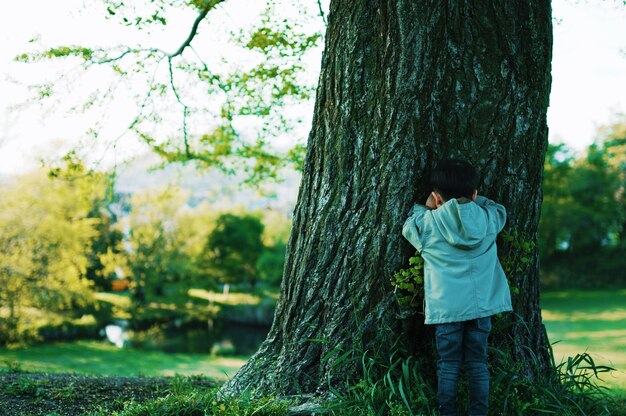 写真 隠れて探す