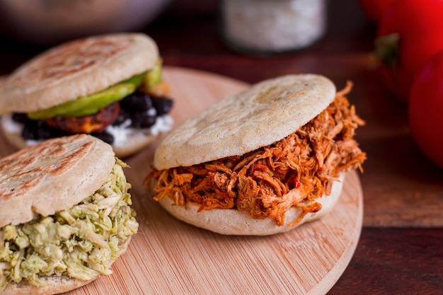 Photo high angle of arepas with filling