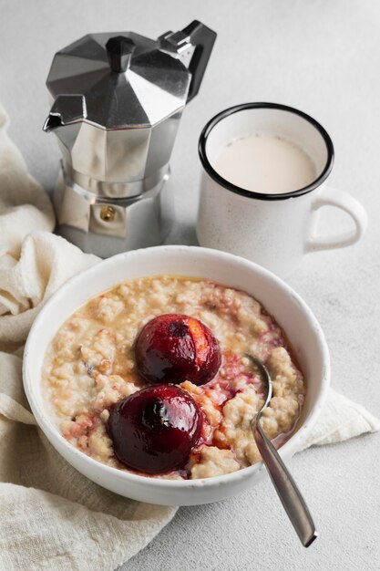 Foto alto angolo di deliziosa colazione sana