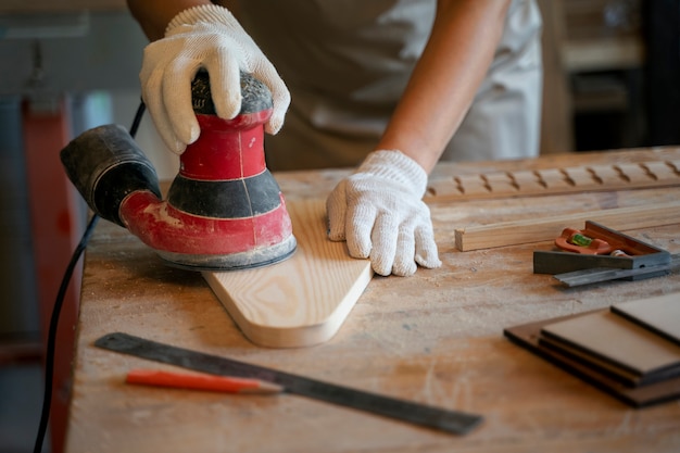 Photo high angle hands wearing gloves