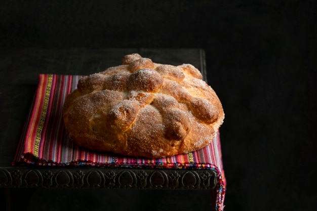 Foto alto angolo di pan de muerto