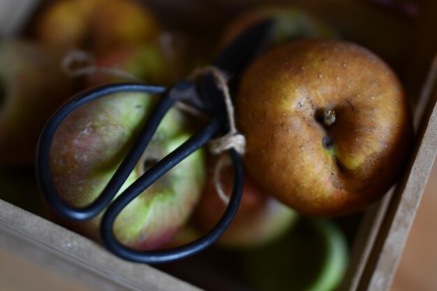 Photo high angle view of apple on table