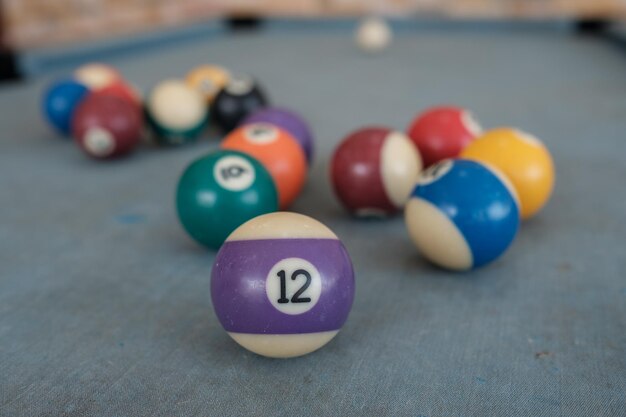 Photo high angle view of balls on table