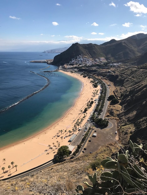 Photo high angle view of beach against sky