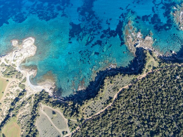 Foto vista ad alto angolo della spiaggia