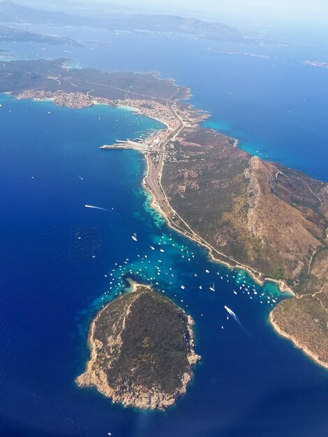 Foto vista ad alto angolo della spiaggia