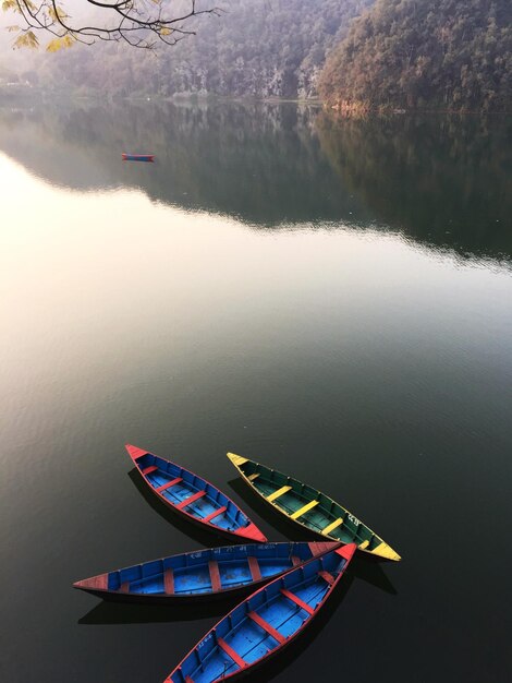 Photo high angle view of boat in lake