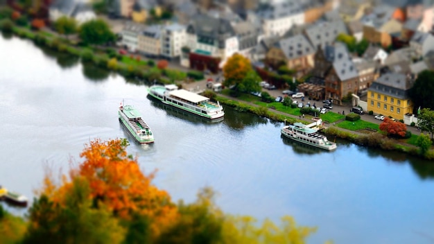 Photo high angle view of boats in river