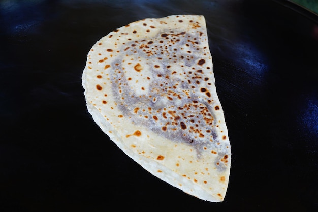 Foto vista ad alta angolazione del pane sul tavolo