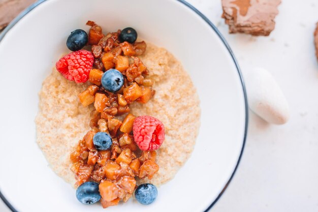 Photo high angle view of breakfast served in bowl