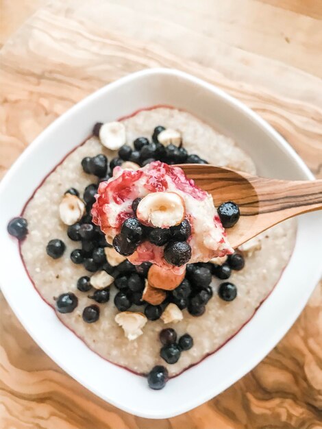 Photo high angle view of breakfast served in bowl