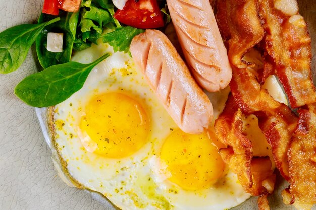 Photo high angle view of breakfast served in plate