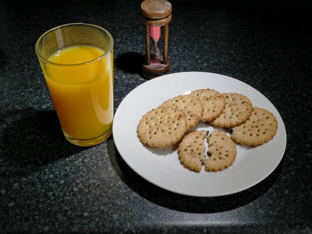 Photo high angle view of breakfast served on table