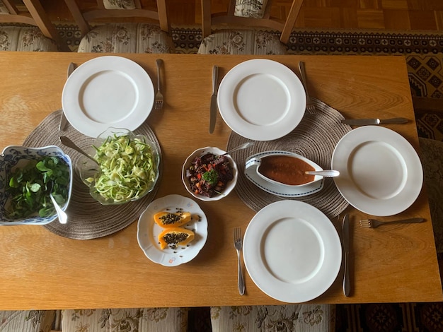 Photo high angle view of breakfast on table