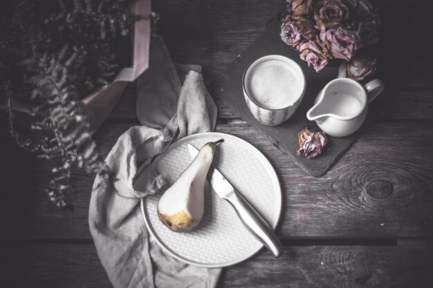 Photo high angle view of breakfast on table