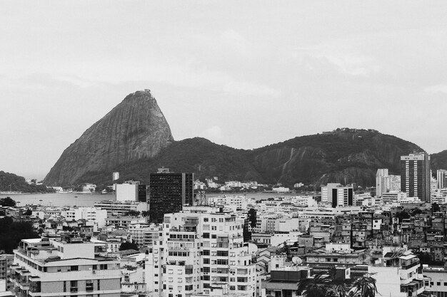 Foto vista ad alto angolo degli edifici della città contro il cielo