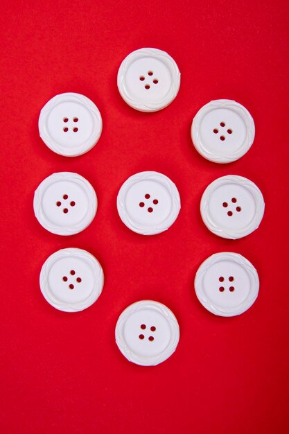 Photo high angle view of buttons on table