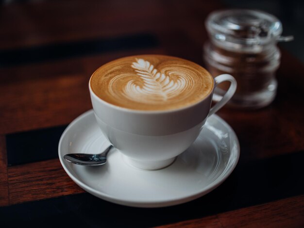 Photo high angle view of cappuccino on table