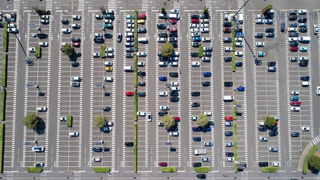 Photo high angle view of cars on road in city