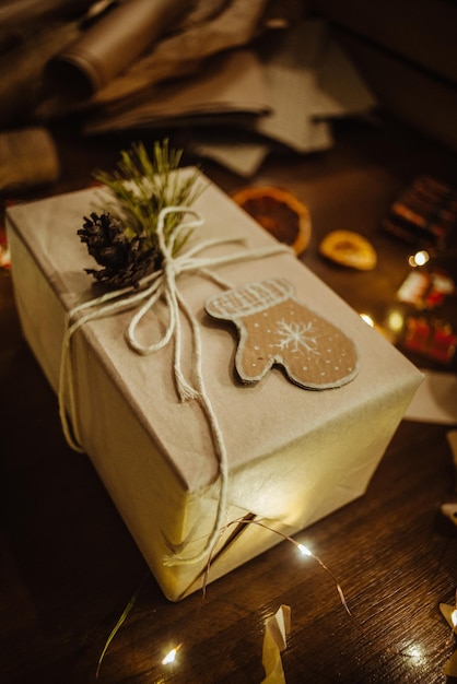 Photo high angle view of christmas decoration on table