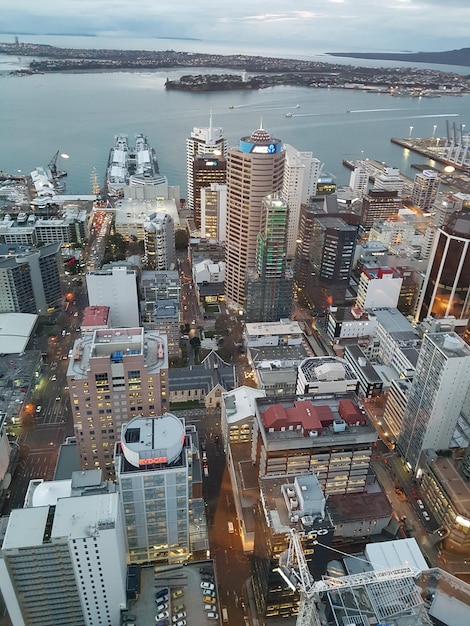 Photo high angle view of city at waterfront