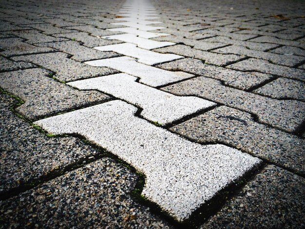 Photo high angle view of cobbled street