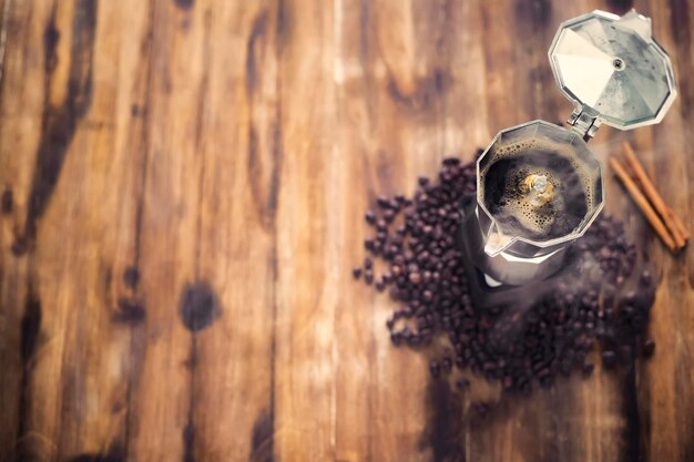 Photo high angle view of coffee beans on table