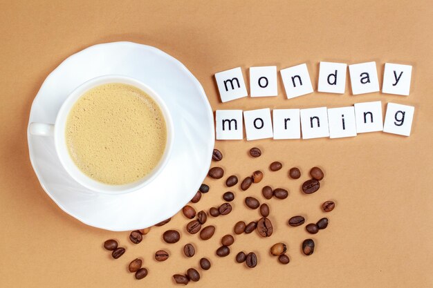 Photo high angle view of coffee cup on table