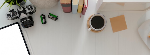 Photo high angle view of coffee cup on table