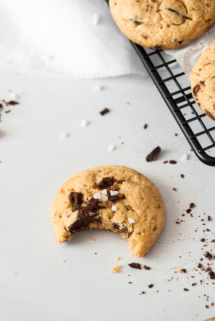 Photo high angle view of cookie on table