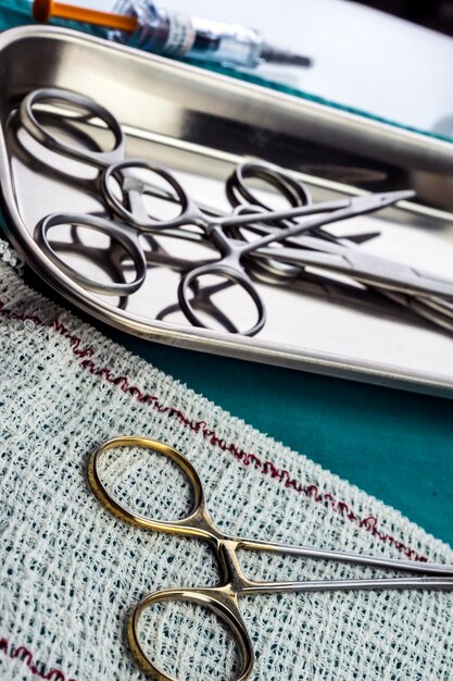 Photo high angle view of eyeglasses on table