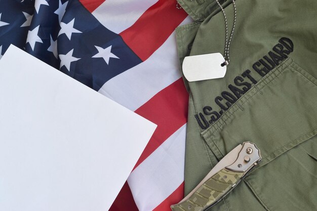 Photo high angle view of flag on paper