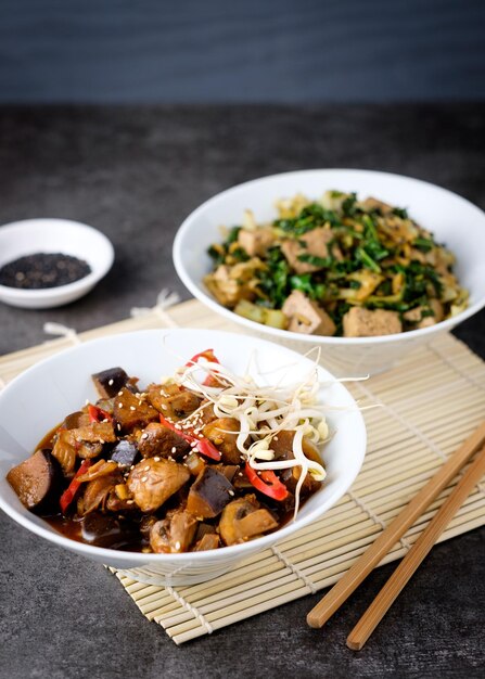 Photo high angle view of food in bowls