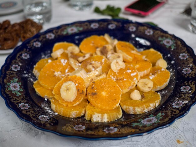 Foto vista ad alto angolo dell'alimento nel piatto