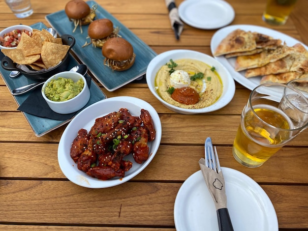 Photo high angle view of food on table