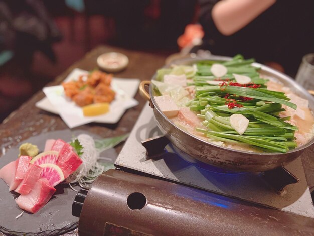 Photo high angle view of food on table