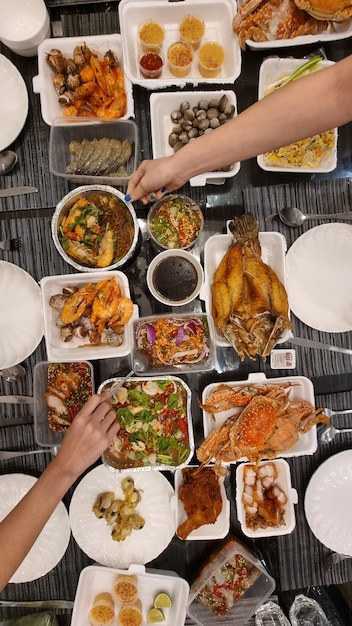 Photo high angle view of food on table