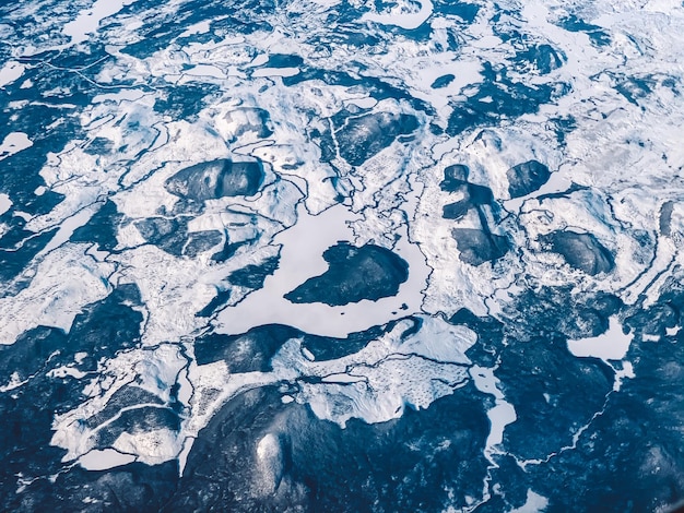 Foto vista ad alto angolo del mare ghiacciato